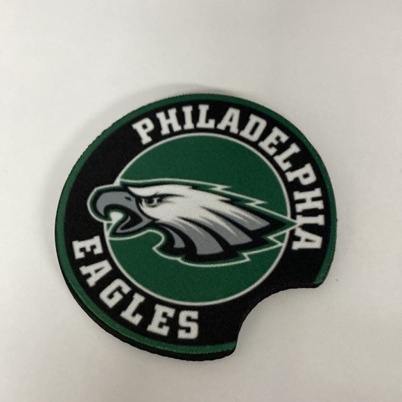 Philadelphia Eagles License Plate With Cup Holder Inserts - Picture 3 of 3